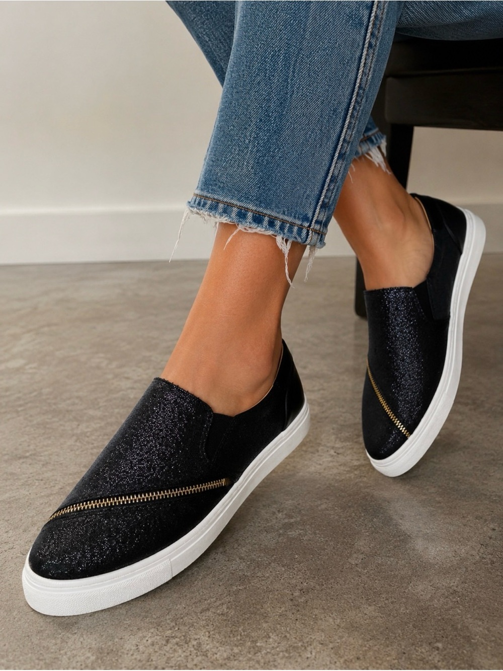 Elegant Black Glitter Slip On Shows NWOB
